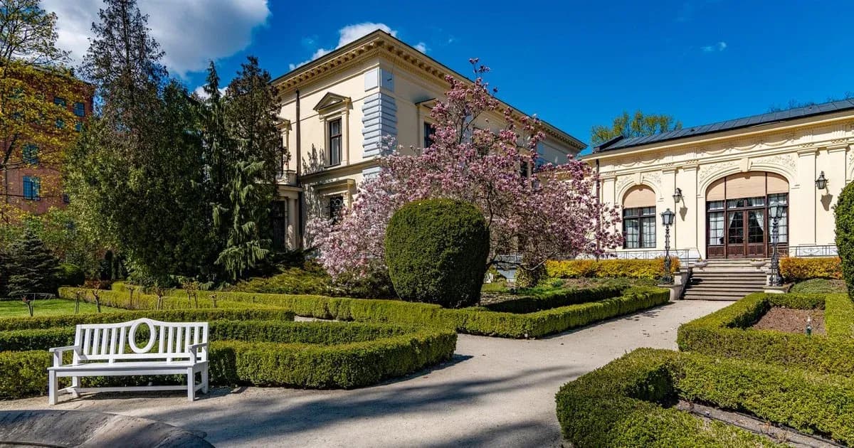 Herbst Palace in Łódź – A Factory Owner’s Home