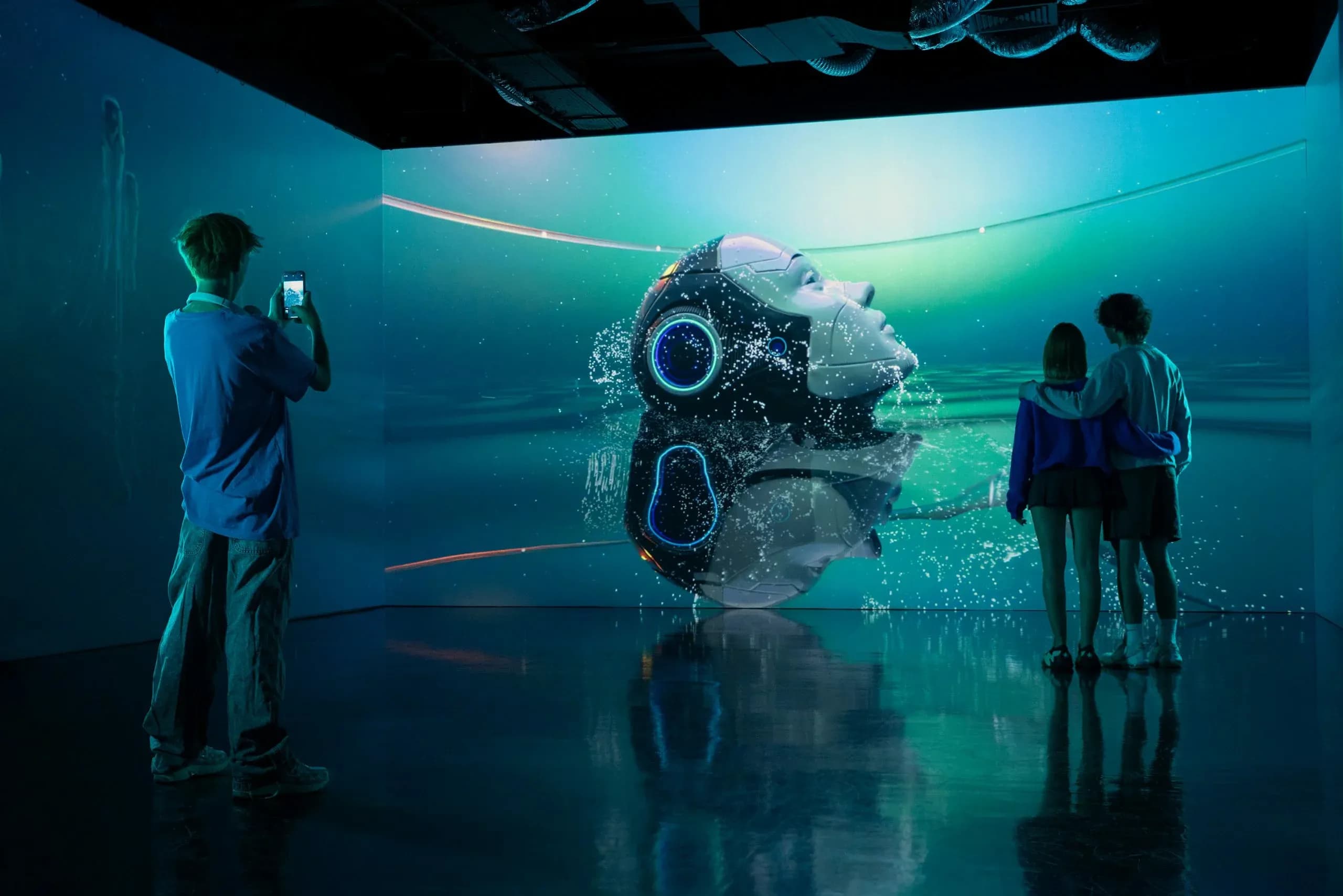 Melt Museum Warsaw – Art You Can Step Into